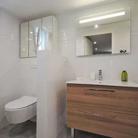 Dom wakacyjny La Romaine By Interhome Vers Pont du Gard